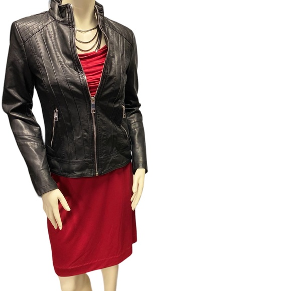 Gorgeous designer dress with so many options! - Picture 6 of 9